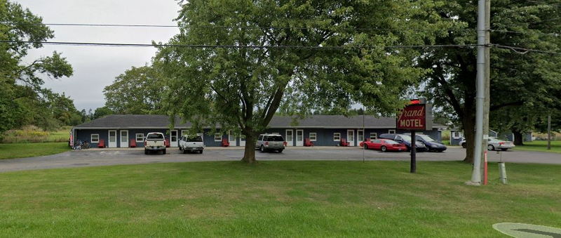 Grand Motel - Street View (newer photo)